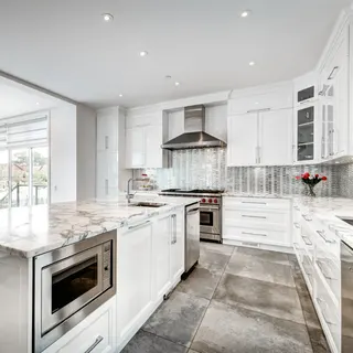 Custom Cabinet & Marble