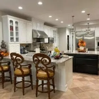 Richies Refinishing and Remodels