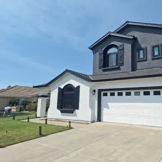 We Paint & Renovate Inc