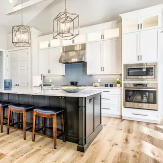 Chattanooga Cabinets and Floors