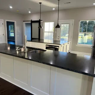HomeTown Construction & Design